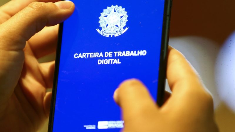 Confira as 296 vagas de emprego disponíveis na Casa do Trabalhador de TL nesta terça-feira (18)