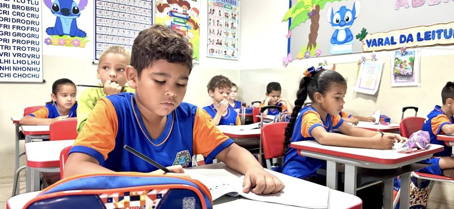 Alunos da Rede Municipal realizam avaliações do CAED para fortalecer a qualidade da educação