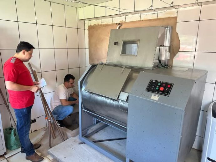 Hospital Municipal de Água Clara recebe novos equipamentos e moderniza setor de lavanderia