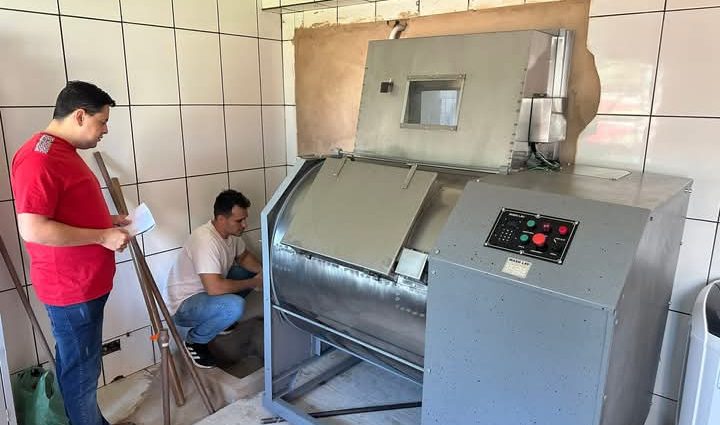 Hospital Municipal de Água Clara recebe novos equipamentos e moderniza setor de lavanderia