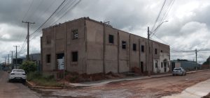 Aos 65 anos, pastor Geraldo Ribeiro constrói a sexta igreja evangélica em Água Clara Aos 65 anos, pastor Geraldo Ribeiro constrói a sexta igreja evangélica em Água Clara