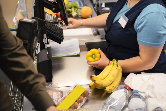 Nova regra sobre trabalho no comércio em domingos e feriados entra em vigor em julho