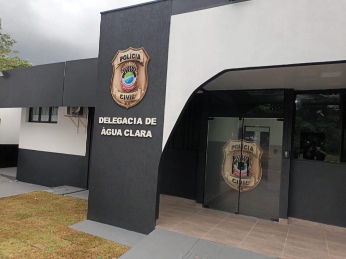 Polícia Civil de Água Clara recupera celular roubado e prende homem por tráfico e receptação
