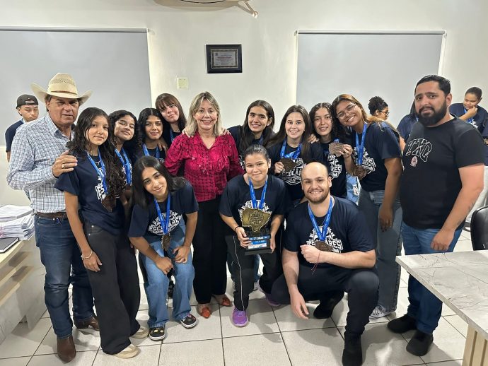 Alunos do Projeto Novo Tempo de Água Clara conquistaram vários troféus e medalhas nos Jojums, em Três Lagoas