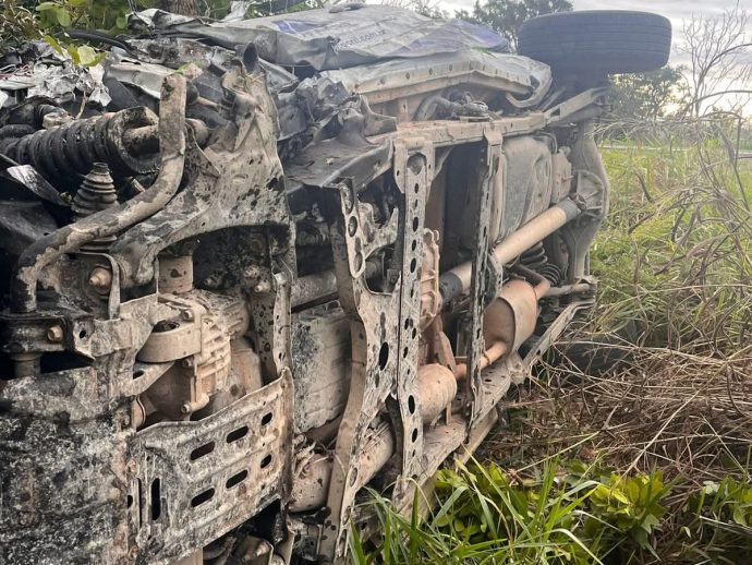 Acidente entre caminhonete e caminhão deixa ferido na BR-262, entre Ribas e Campo Grande