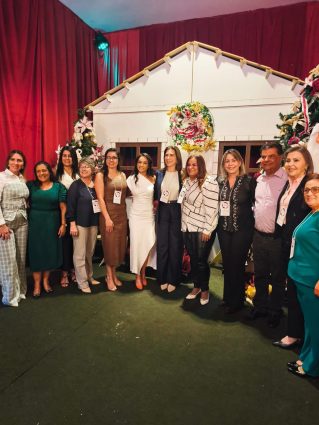 Prefeita Gerolina participa de encontro primeiras-damas com a finalidade de  fortalecer a liderança feminina em Mato Grosso do Sul